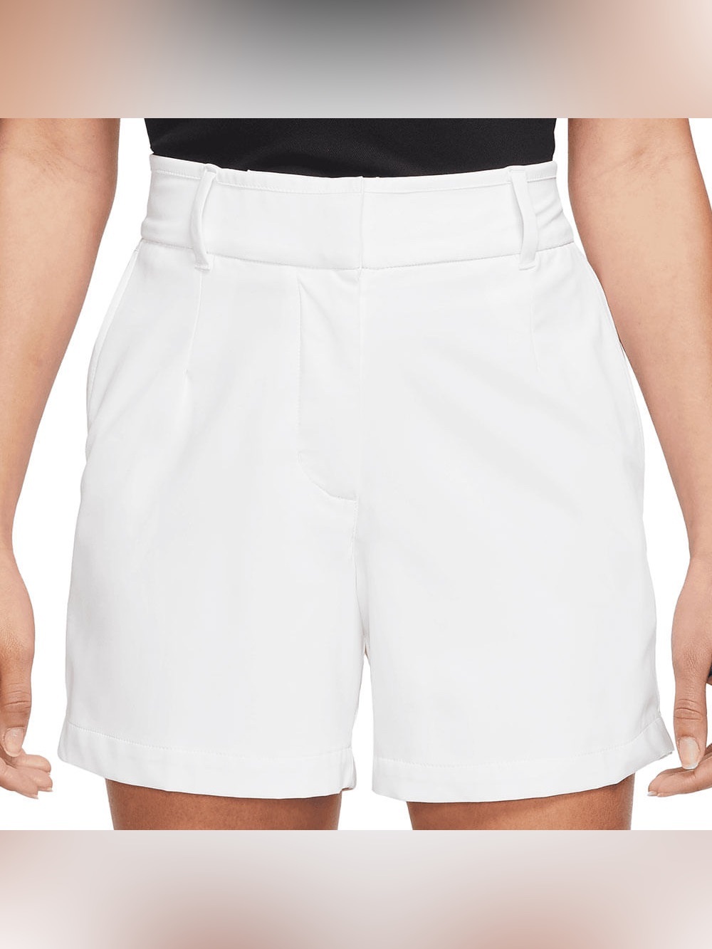 Nike Women’s Standard Fit White golf shorts. Size small. NWT